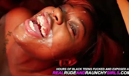 Un bel homme qui culotte sale xxx donne du poulet dans l'entrejambe d'une femme et est prêt à venir