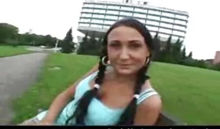 Associé de femme fontaines x l'air frais