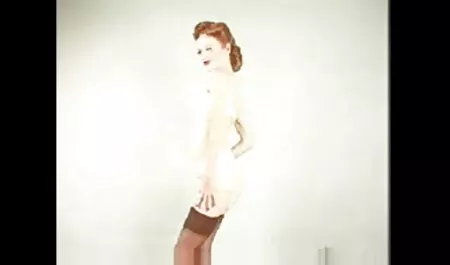 Coach PE chanceux cheval avec femme porno avec une jolie fille.