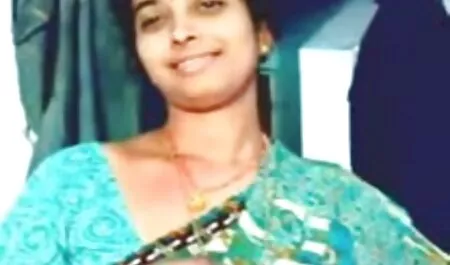 Mignon Japonais porno animaux femmes jouet