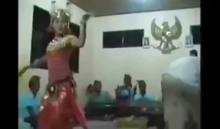 Vieux porno avec de chien grand-père et adolescent femme noire