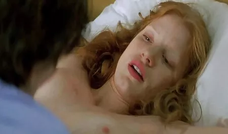 Orteil Mince Chaud piétiner dans le cul xxx femme cheval et les gencives dur