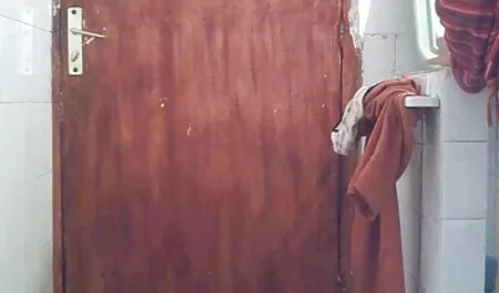 Mamie suce porno avec la servante papy.