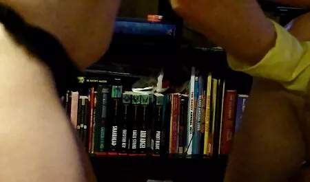 Le médecin qui est avec un membre sex maman xxx de la