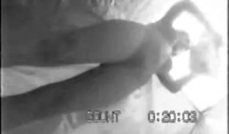 Fille xxx homme femme séduit par masseur