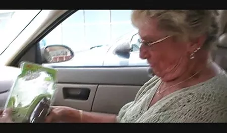 Bouclés Blond porno avec choval Noir Queue