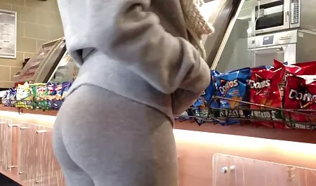 Deux fille moche xxx kilos plantés de jolie blonde