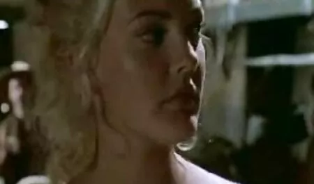 Le conducteur était sur femme de menage xxx un cours de bordel.