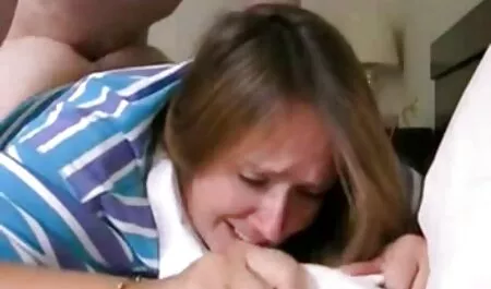 La porno père avec sa fille fille avec l'avion fini sent eldak grand dans l'anus.