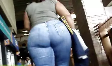 Il était déchiré, mais ce x porno de chien n'est pas dans les cornichons.