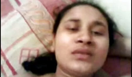 Sexy avec une jolie fille porono fille