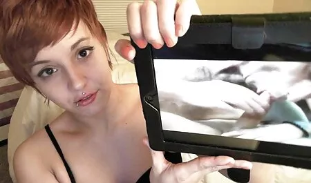 Kralya young aime la graisse du pénis porno femmes de ménage dans le cul.