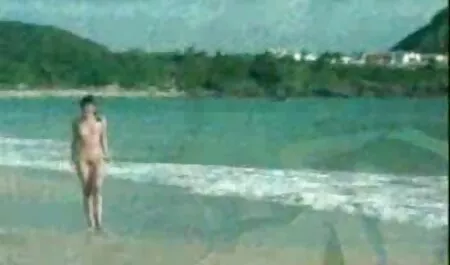 Lesbienne et gode porno femme et les animaux 40cm