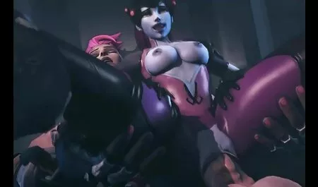 La brune sentait xxx avec des animaux la grosse bite dans le cul élastique.