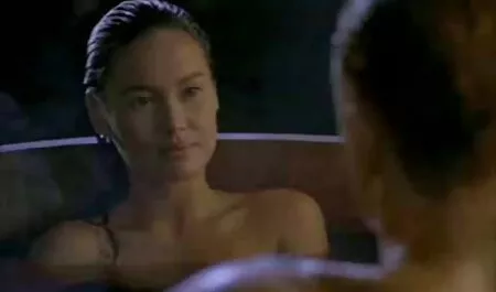 Blonde dans le casting est heureux de faire de l'argent porno femme avec des animaux