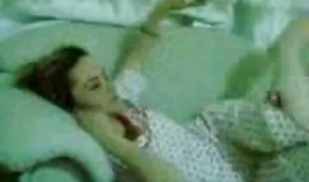 Je casse porno avec de chien un étudiant pour le sexe.