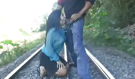 Baise dans les Caraïbes porno femme avec des chiens