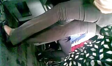 Sissy bonne meuf xxx shlendra baise sur le canapé