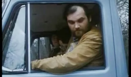 Rousse Avec porno animaux avec les femmes Deux Bites.