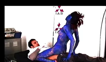 Il a porno femme avec chien appelé une prostituée.