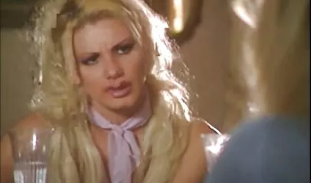 J'ai mis mon cul sur les lesbienne fontaine xxx membres.