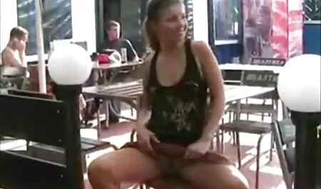 La femme est cheval femme porno gentille avec son mari.