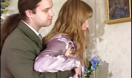 Filles chic jouant avec leurs belle mere porn jouets sexuels préférés