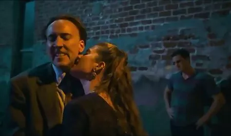 Les femmes baisent video porn femme fontaine et sucent