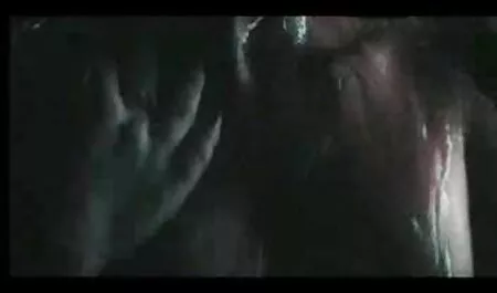 Sexe dans porno il viole sa fille la voiture avec des gros seins