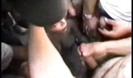 Lovelace Russie porno femme et chien a enregistré un nouveau parti avec de nouveaux voisins