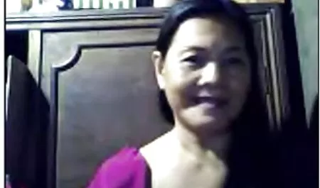 Blonde transsexuelle, xxx cheval et femme Rousse ami.