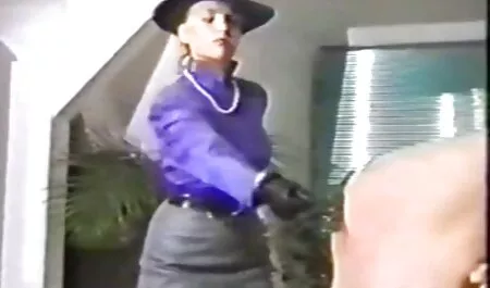 Jeune danse pour webcam video xxx vieille