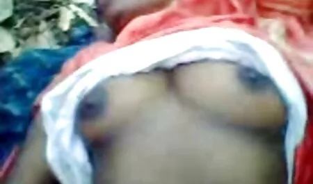 Lesbiennes porno femme enceinte posant 69