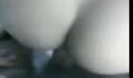 L'anus aime xxx femme cheval le poulet noir.