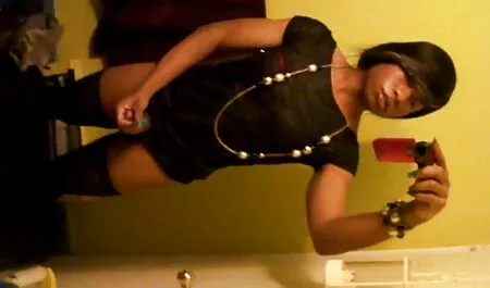 Aidez la porn femme et animal fille à se compléter.