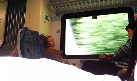 Aider les belles femmes se masturber un homme. fille de 18 ans xxx